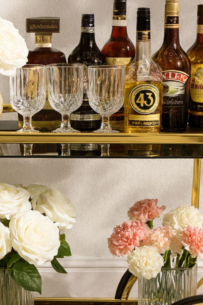 Kleine Home Bar einrichten: Die 21 besten Servierwagen Ideen & Styling Tipps