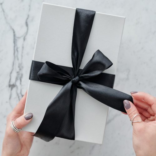 Geschenkideen unter 30 Euro für Erwachsene